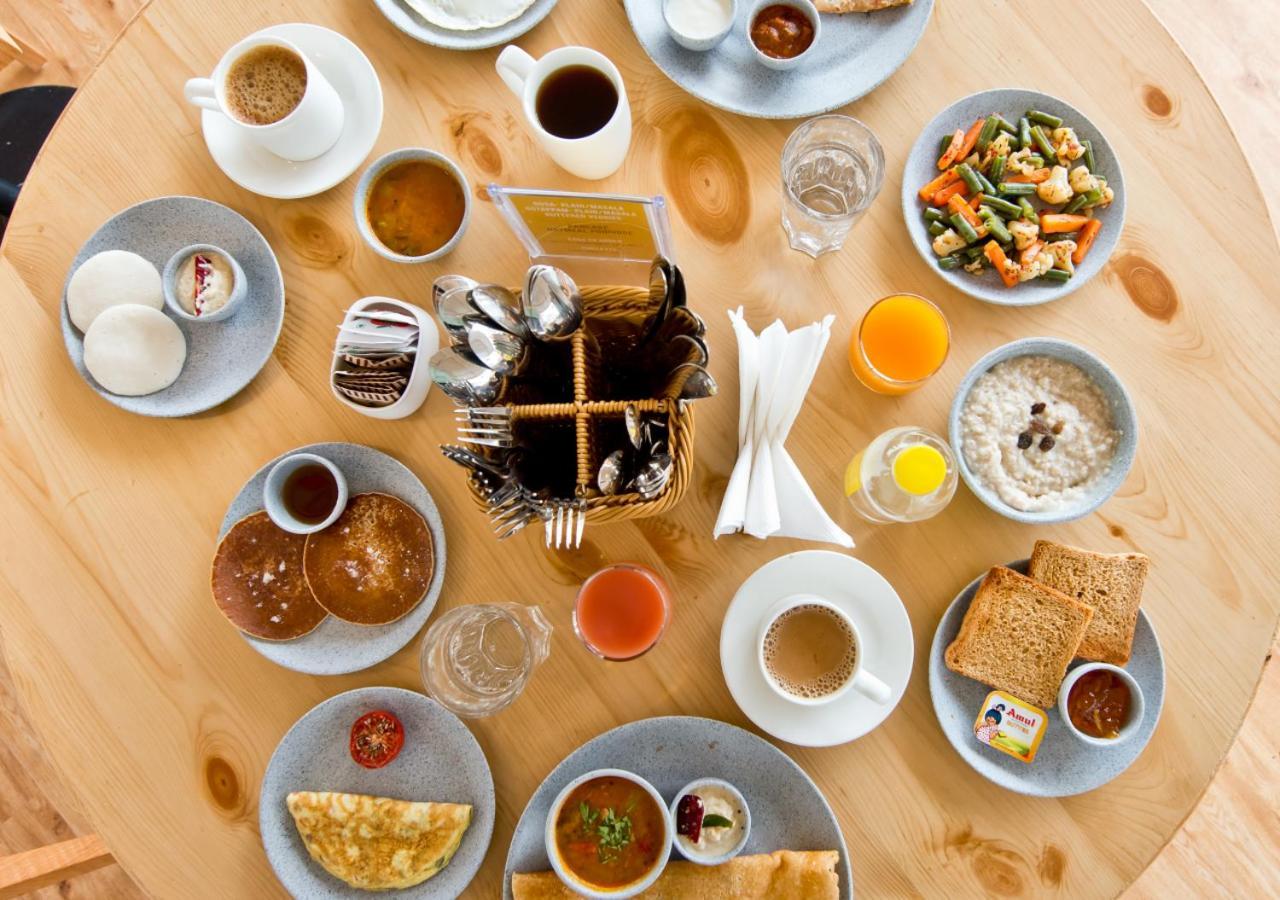 Bloom Hotel - Gachibowli Haydarabad Dış mekan fotoğraf