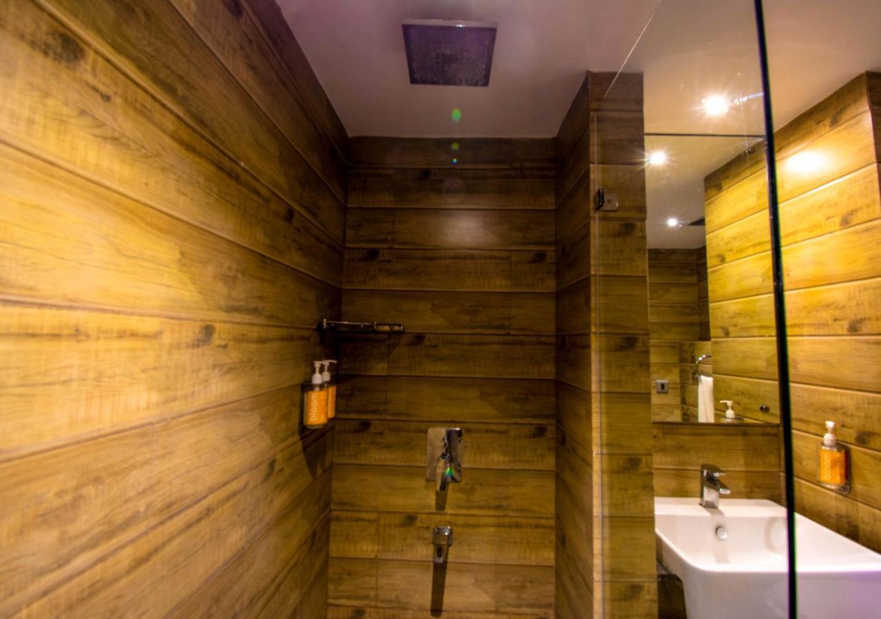 Bloom Hotel - Gachibowli Haydarabad Dış mekan fotoğraf