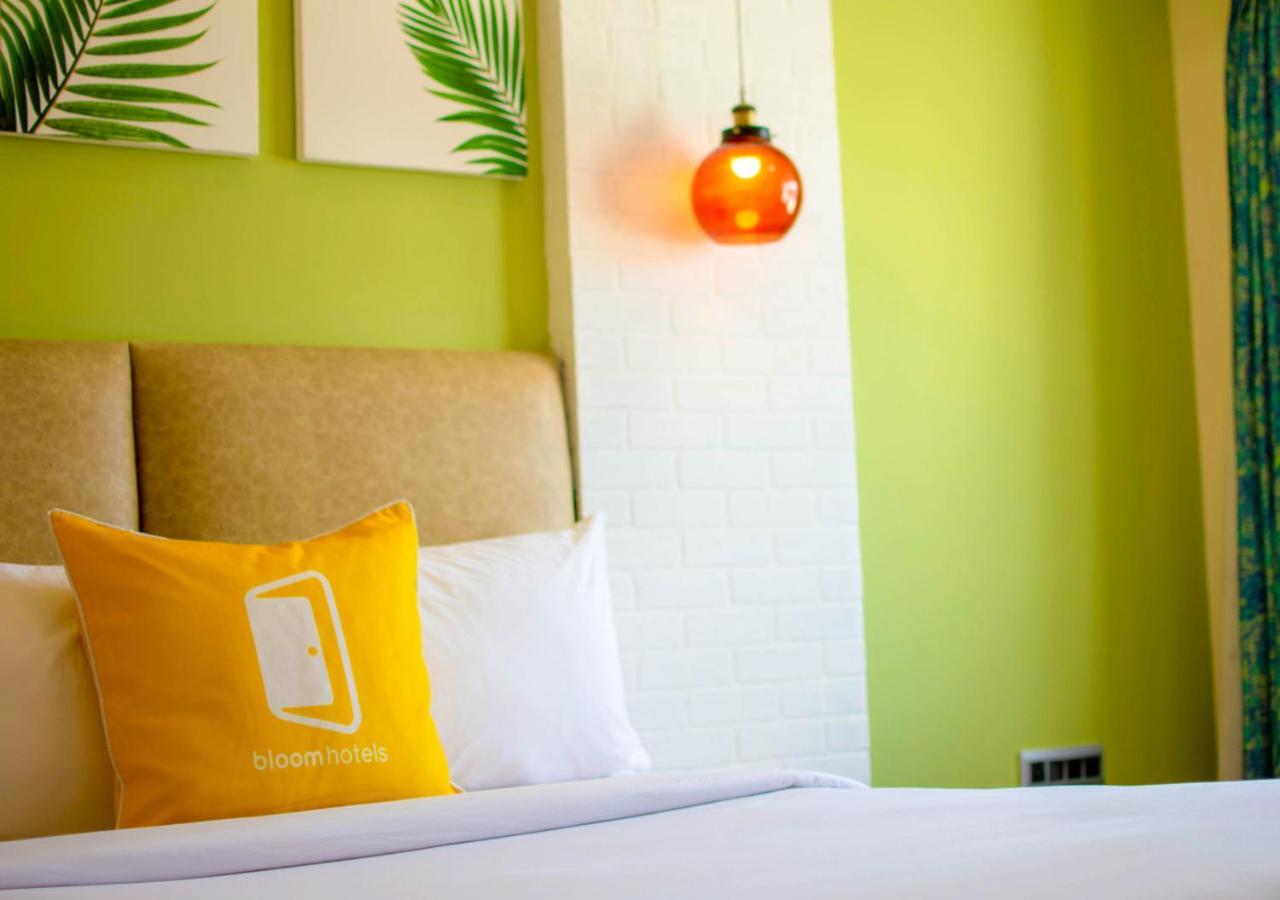 Bloom Hotel - Gachibowli Haydarabad Dış mekan fotoğraf