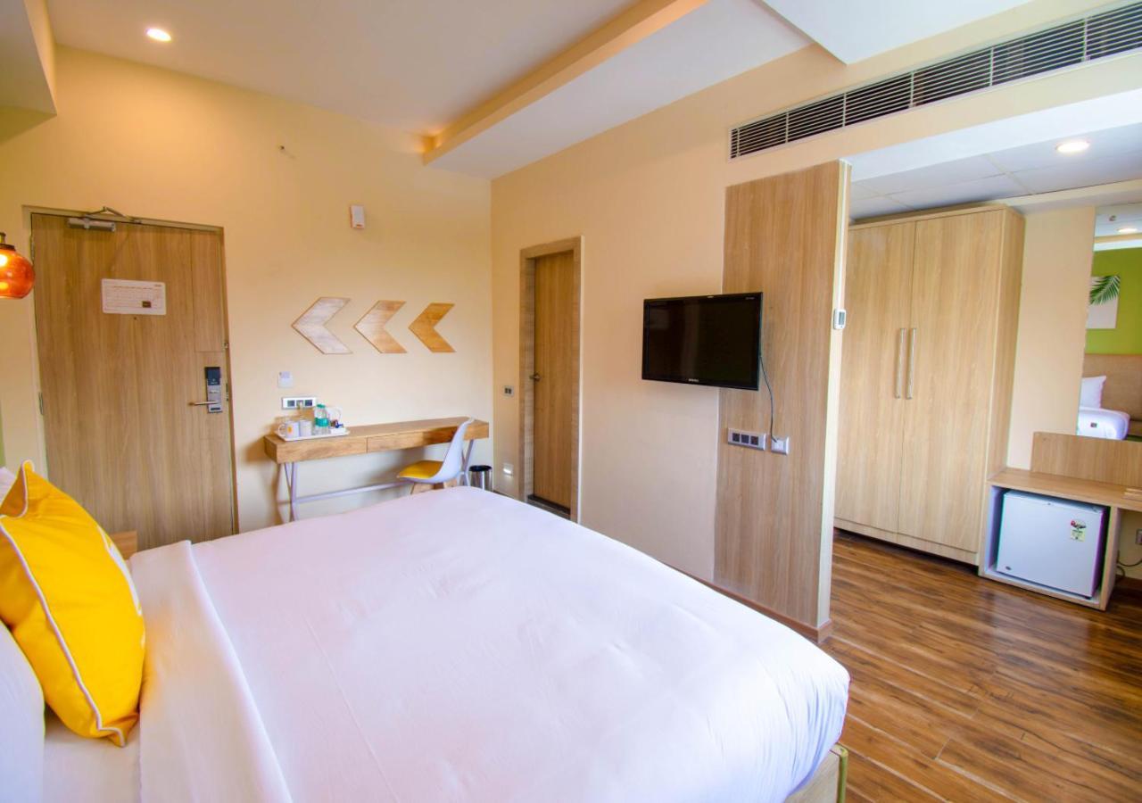 Bloom Hotel - Gachibowli Haydarabad Dış mekan fotoğraf